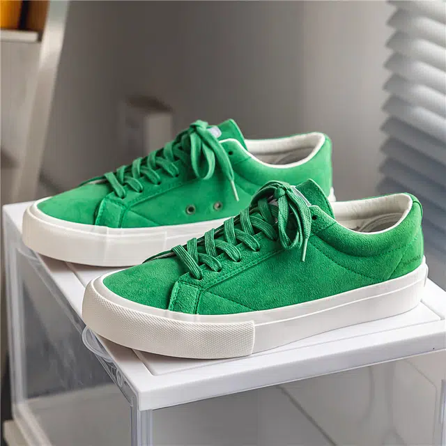 华耐 超纤皮 休闲百搭耐磨时尚 耐磨 低帮 板鞋 男款