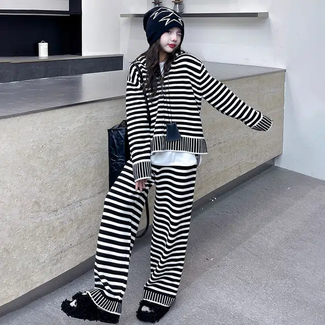 木木屋 时尚洋气舒适百搭连帽条纹长袖休闲运动套装 黑白色 青少年