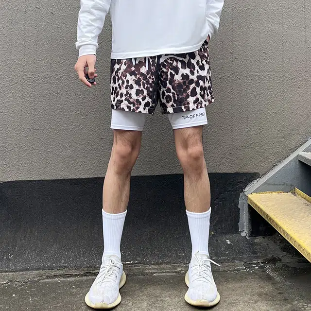 费尔岛上的猫 动物系列美式豹纹时尚舒适透气百搭休闲短裤 男女同款