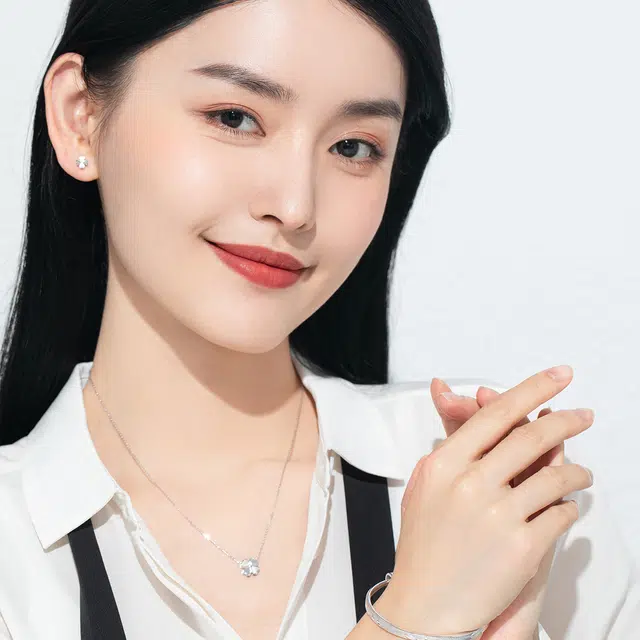 老庙 四叶草 遇见幸运吊坠 经典款高级感 铂金 项链 女款