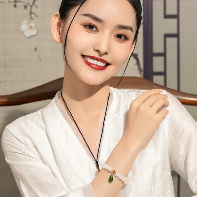 老庙 温婉优雅百搭圆润饱满 和田玉 手串 女款