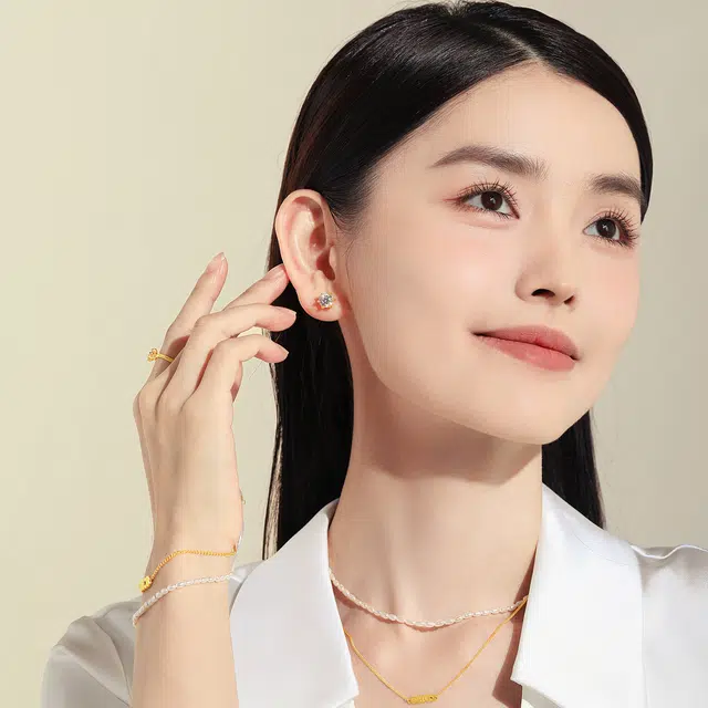 老庙 串成古法金简约闪亮泡泡锆石 轻奢优雅 足金 黄金耳钉 女款