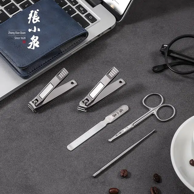 张小泉 修剪指甲刀套装 家用修脚美甲工具 甲沟脚钳 锉刀掏耳棒鼻毛剪