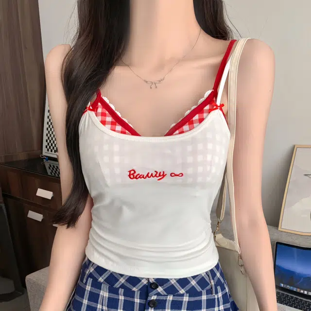 依钗 时尚撞色蕾丝格子假两件辣妹吊带 显瘦显胸大纯欲内搭背心 女款