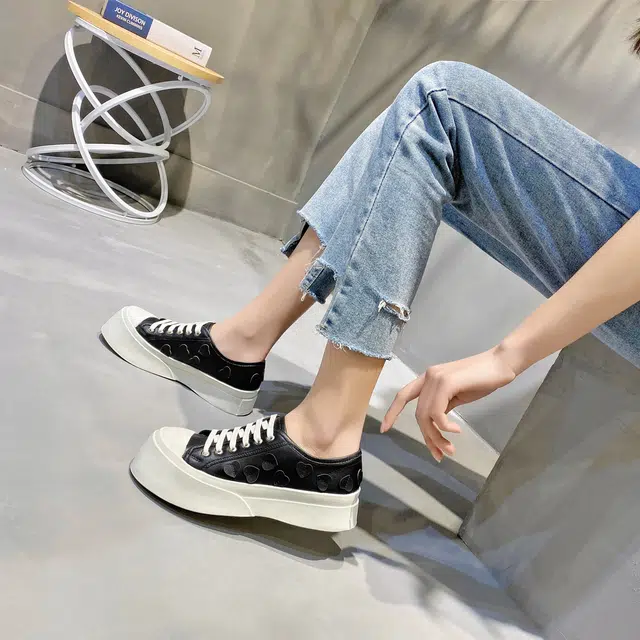 阿比让 头层牛皮 时尚百搭简约 增高 低帮 生活休闲鞋 女款