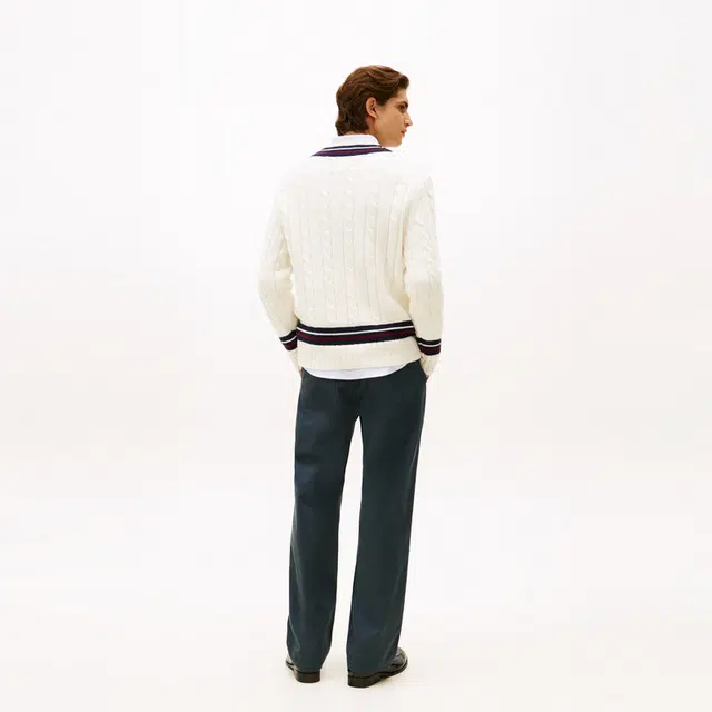 Tommy Hilfiger V