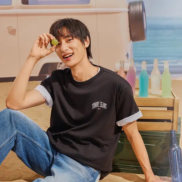 Tommy Hilfiger T