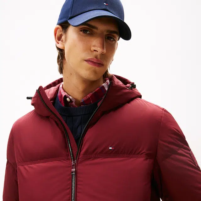 Tommy Hilfiger