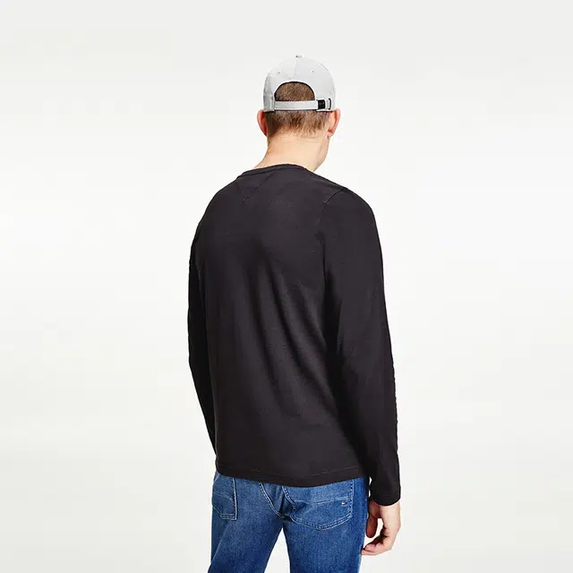 Tommy Hilfiger T