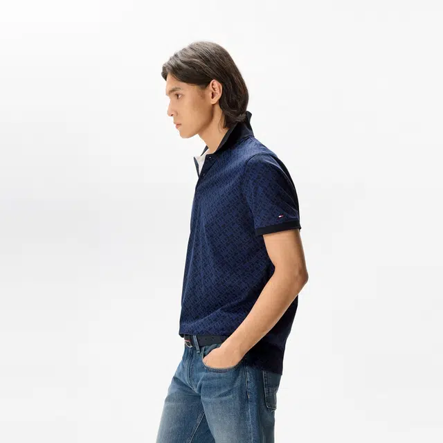 Tommy Hilfiger T