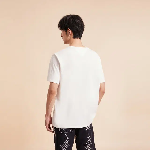 Tommy Hilfiger T