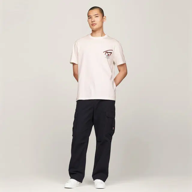 Tommy Hilfiger logo T