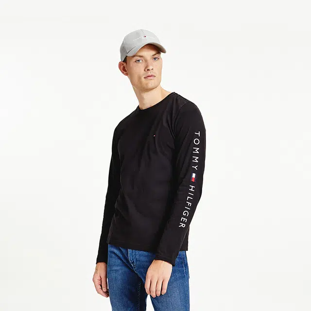 Tommy Hilfiger T
