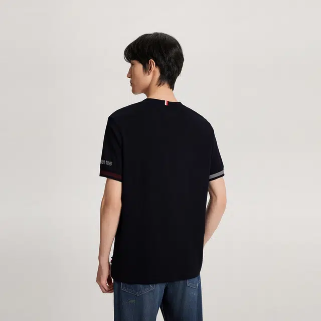 Tommy Hilfiger T