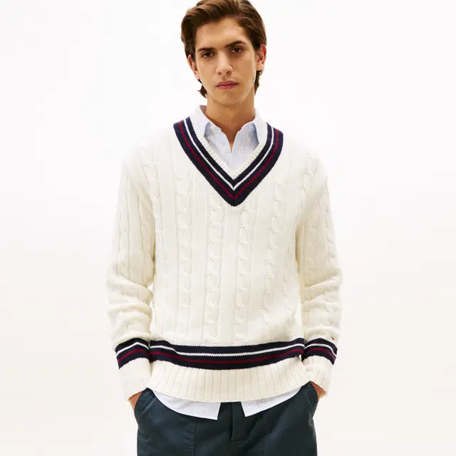 Tommy Hilfiger V