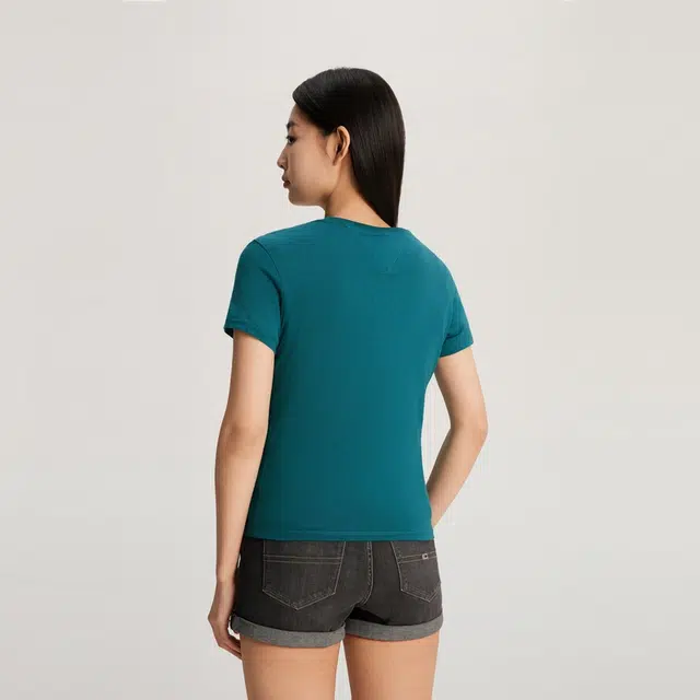 Tommy Hilfiger logo T