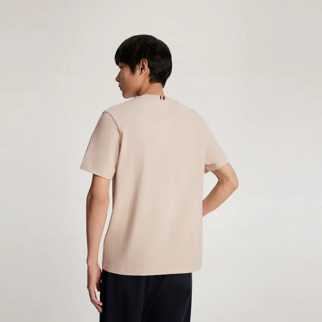 Tommy Hilfiger T