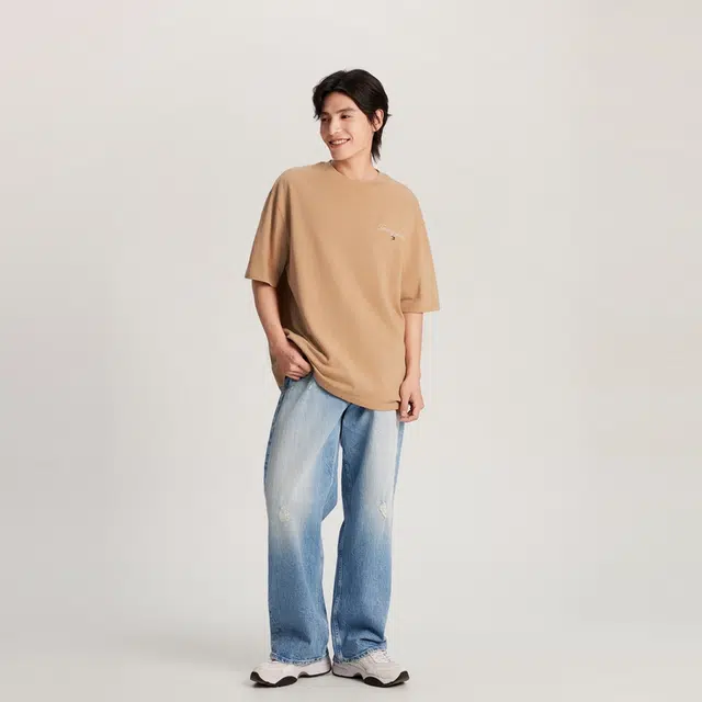 Tommy Hilfiger T