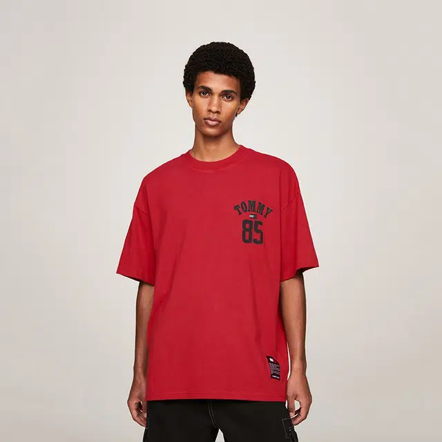 Tommy Hilfiger T