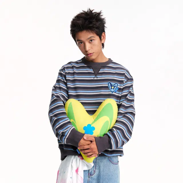 江南先生 公园私奔计划条纹爱心标刺绣三角领子宽松百搭舒适秋冬情侣外套卫衣 男女同款