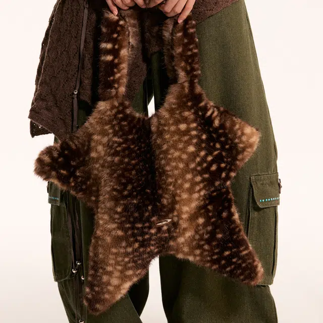 江南先生 星星个性时尚立体高级感单肩包 仿皮草毛绒 手提包 常规 男女同款情侣款 多色