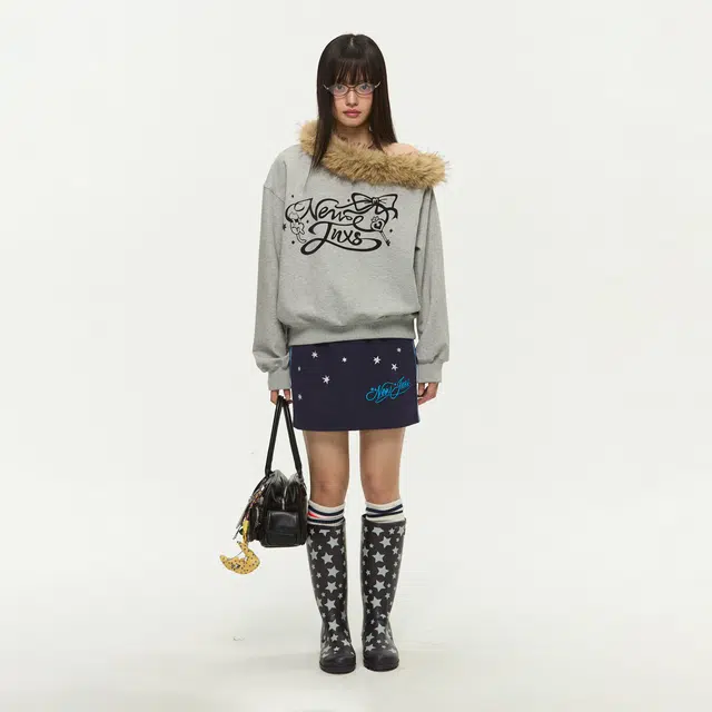 江南先生 个性潮流保暖舒适曼巴棉复古毛领斜肩宽松秋女款上衣卫衣 男女同款