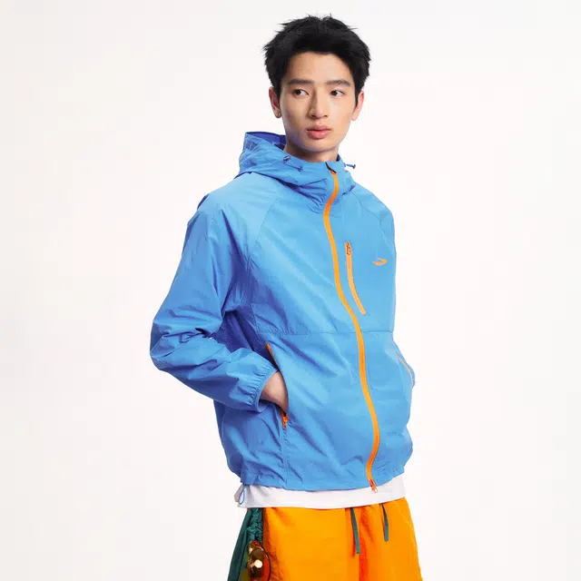 江南先生 轻薄透气速干纯色常规长袖连帽夹克外套 男女同款