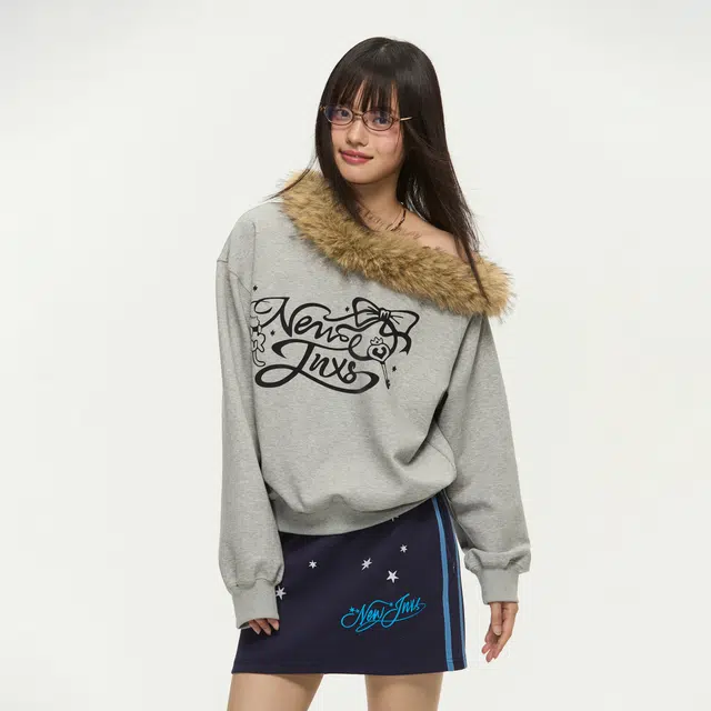 江南先生 个性潮流保暖舒适曼巴棉复古毛领斜肩宽松秋女款上衣卫衣 男女同款