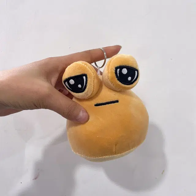 pou 12cm