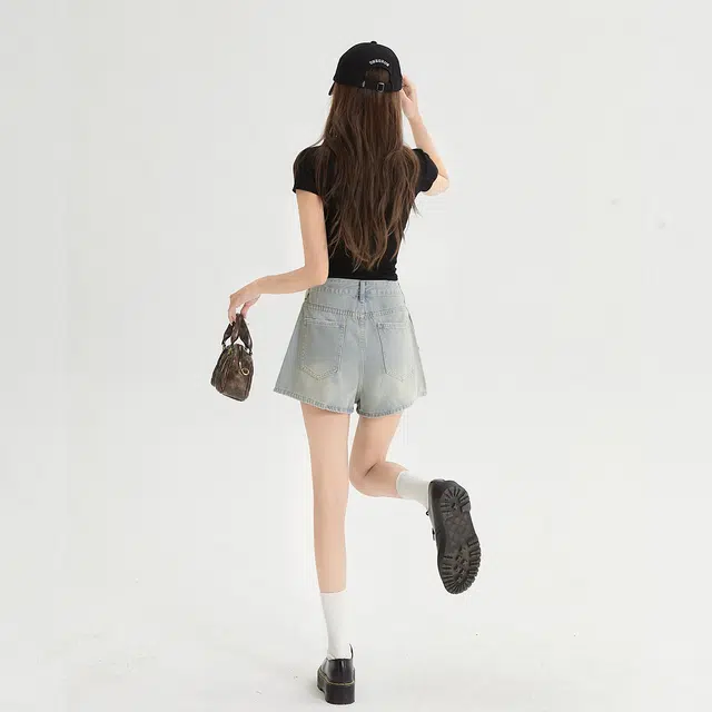 YICHEN A