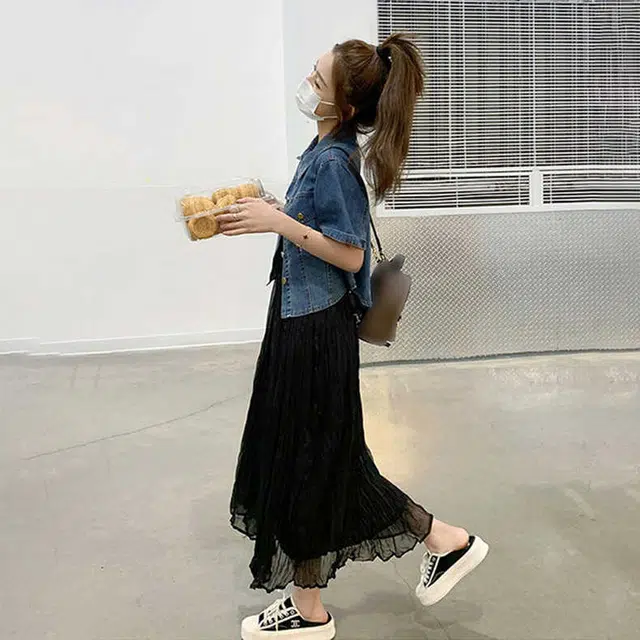 花蔓色 小众设计个性时尚韩版复古翻领简约短袖牛仔外套 女款
