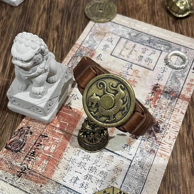 既白南兮 五行四象 本命年青龙白虎玄武朱雀太极八卦 铜 合金 皮革 手环 男女同款情侣款