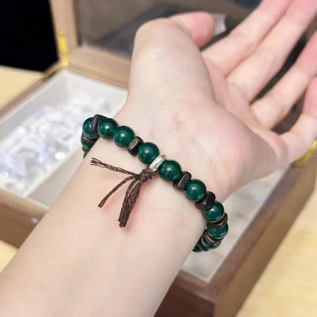 既白南兮 绿野仙踪 新中式深绿不规则串珠 复古小众 日常百搭#好运 玛瑙 手串 男女同款情侣款