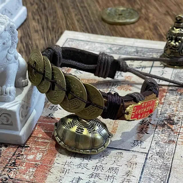 既白南兮 福聚乾坤五帝钱太岁本命年好运道系青年国风新中式文创 合金 手环 男女同款情侣款