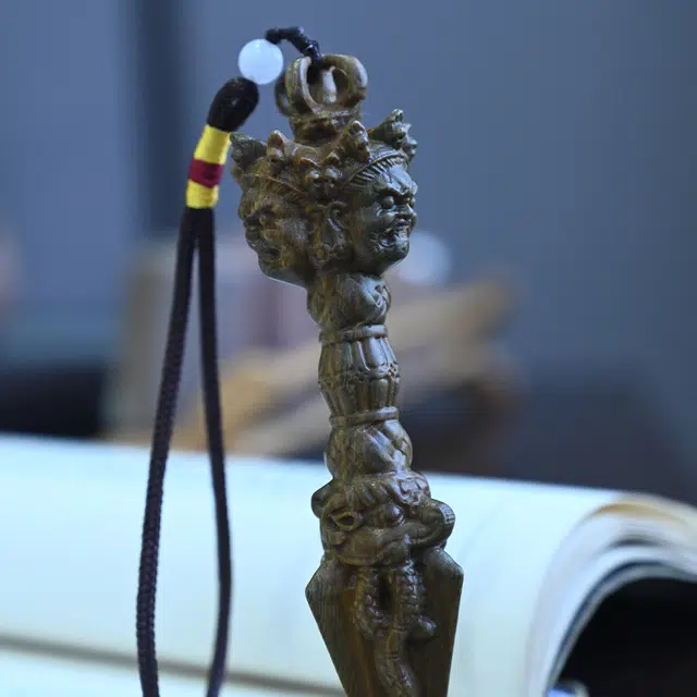 天纵 原木雕刻金刚杵平静祥和手工艺品 绿檀木平安相伴 木作摆件 男女同款情侣款 绿檀