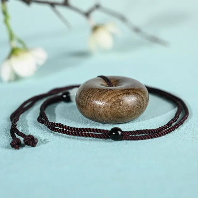 天纵 国风复古平安扣转运吊坠 禅意极简风  新中式国潮文玩招财纳福 好运盘玩念珠挂饰 楠木 项链 男女同款情侣款