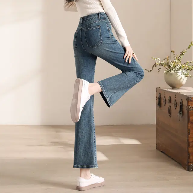 嬉皮少女 弹力修身九分喇叭高腰牛仔裤 女款 复古浅蓝色