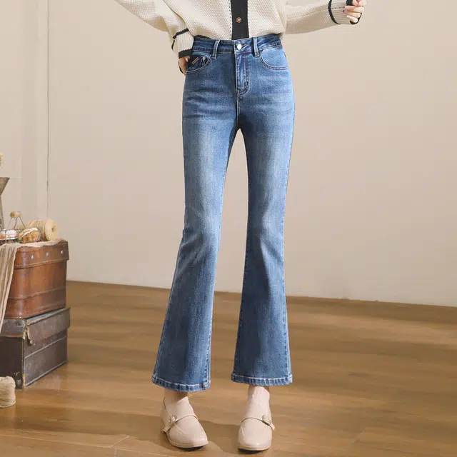 嬉皮少女 高腰高弹舒适简约修身九分喇叭牛仔裤 女款 蓝色