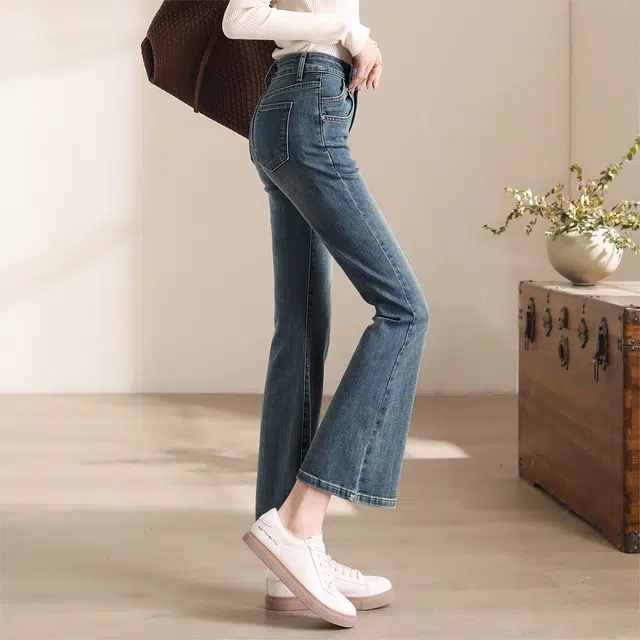 嬉皮少女 弹力修身九分喇叭高腰牛仔裤 女款 复古浅蓝色