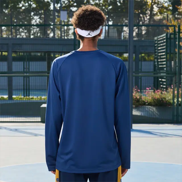 NBA T
