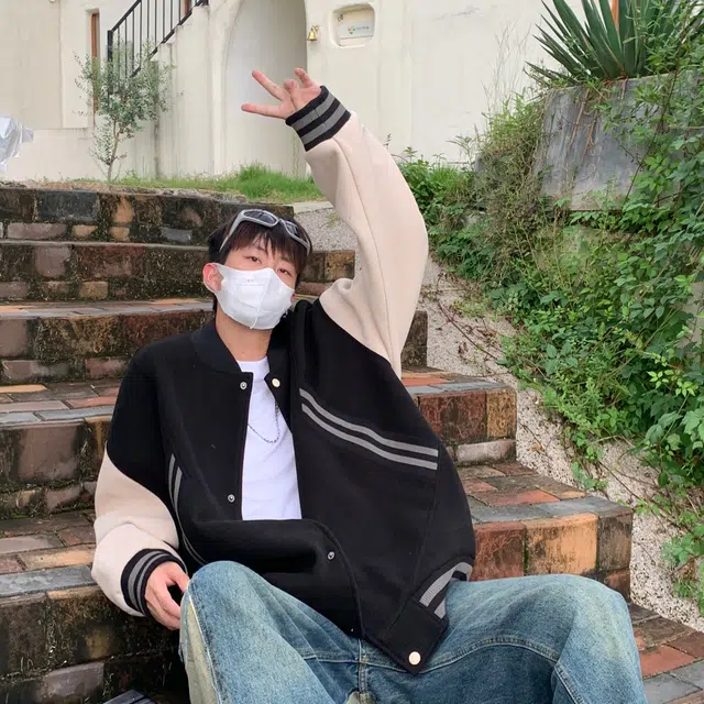 悍戈 美式复古潮牌高街罗纹下摆设计拼接撞色条纹大口袋字母印花棒球服外套休闲宽松运动百搭潮流痞帅学院风飞行员教练夹克 男女同款