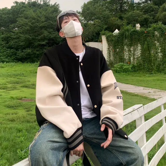 悍戈 美式复古潮牌高街罗纹下摆设计拼接撞色条纹大口袋字母印花棒球服外套休闲宽松运动百搭潮流痞帅学院风飞行员教练夹克 男女同款