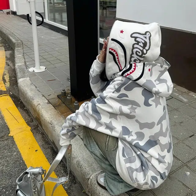 ZONEiD