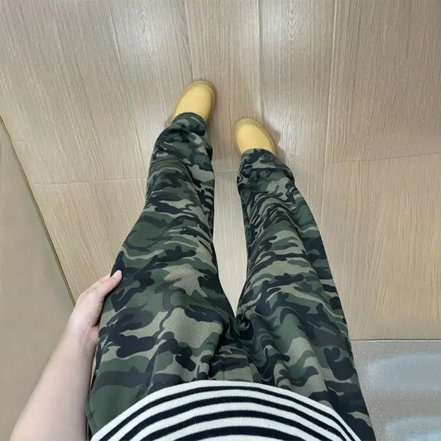 佑麟 美式复古弯刀迷彩裤子秋季垂感直筒运动卫裤水洗重磅微喇裤休闲裤 男女同款