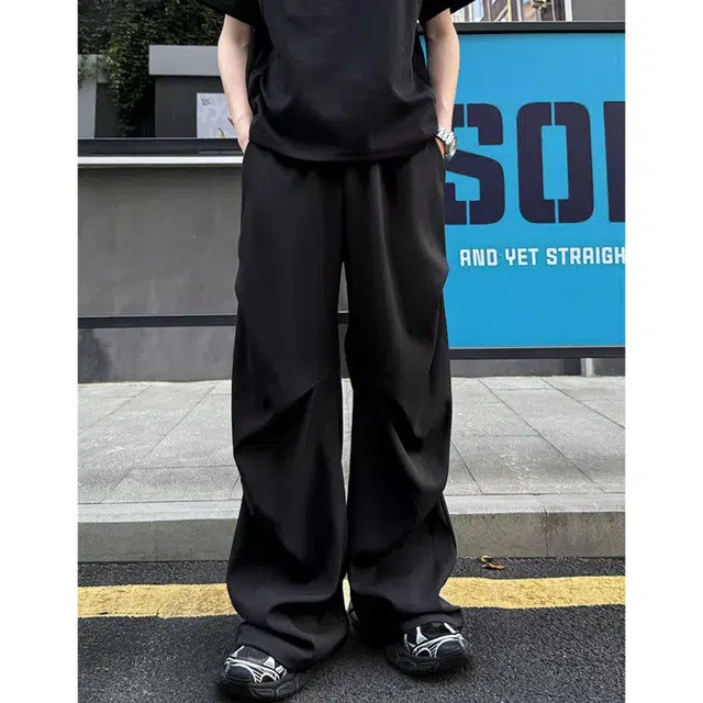 佑麟 黑色速干褶皱弯刀西裤夏季薄款冰丝伞兵裤美式微喇直筒阔腿裤休闲裤 男女同款