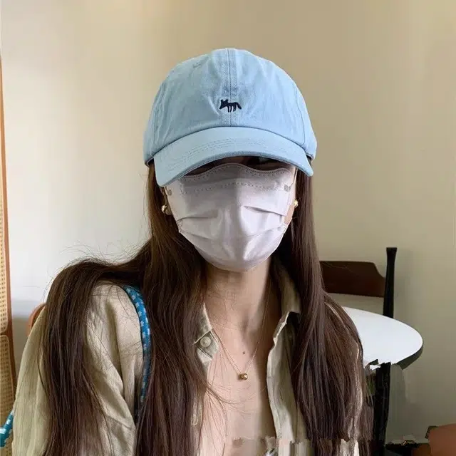 【潮流时尚】 小猪班纳 无印韩版小狐狸刺绣百搭显脸小 棉 鸭舌帽 男女同款情侣款