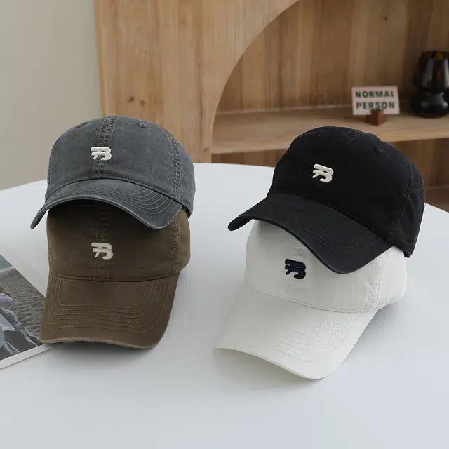 小猪班纳 韩版夏季简约字母刺绣百搭时尚潮流遮阳防晒帽潮帽 棉 鸭舌帽 男女同款情侣款