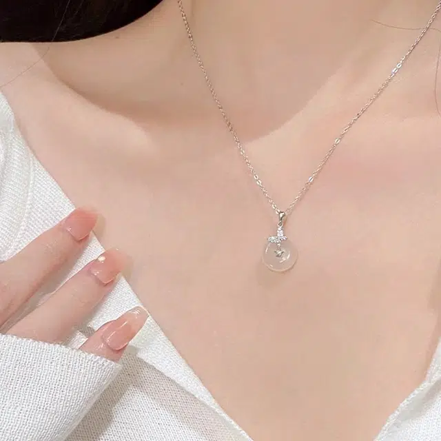 百慕眸 恋蝶平安扣吊坠 新中式复古民族风轻奢小众高级感锁骨链 玉髓 项链 女款 礼盒