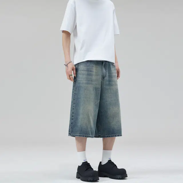 Lee Cooper