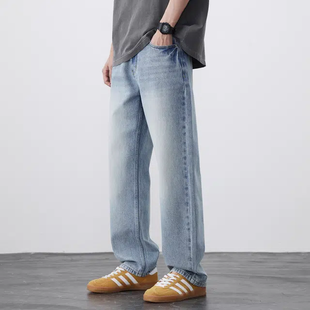 Lee Cooper